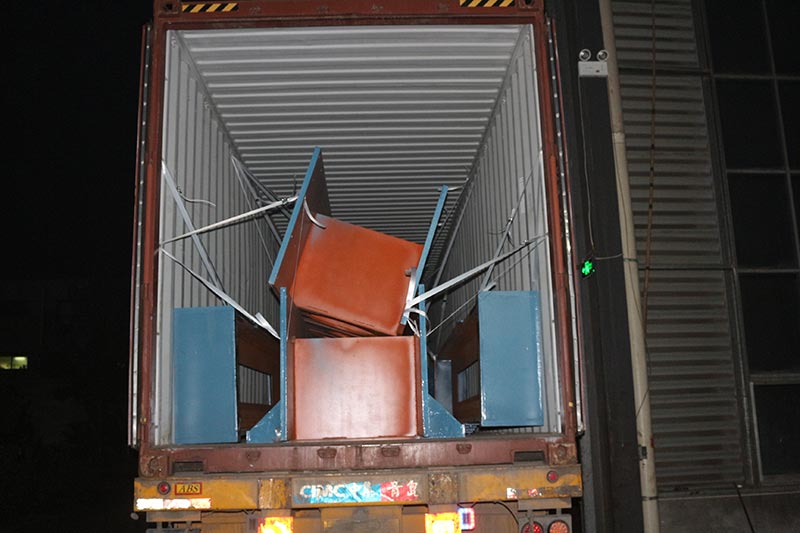 Geelong machinery exported three container：2sets plywood hot press machine and plywood necessary spare parts to our Indonesia clients