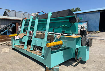 GEELONG exported 1 complete set of 8ft spindleless veneer peeling machine line 