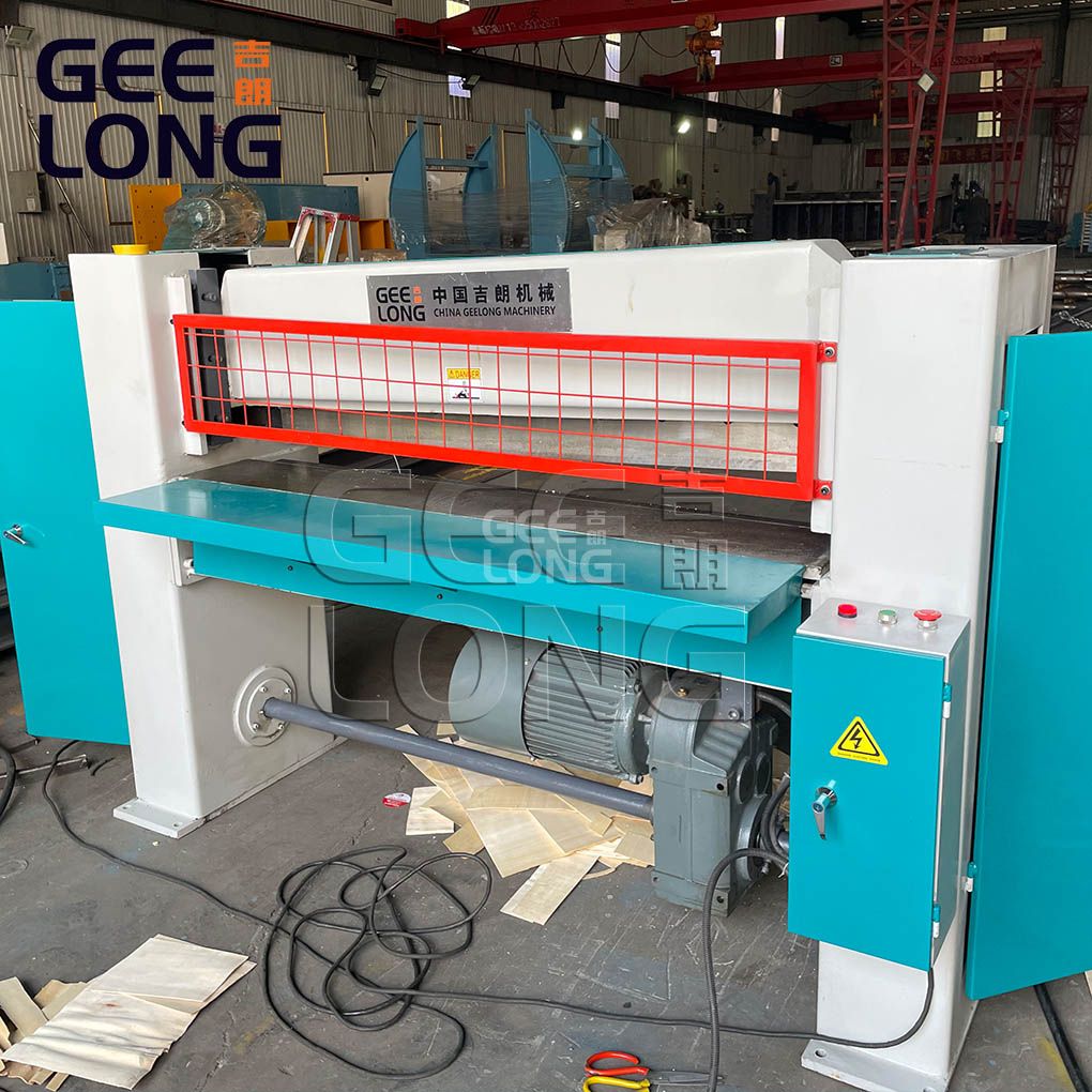 Veneer Clipper Machine for vertical pattern veneers