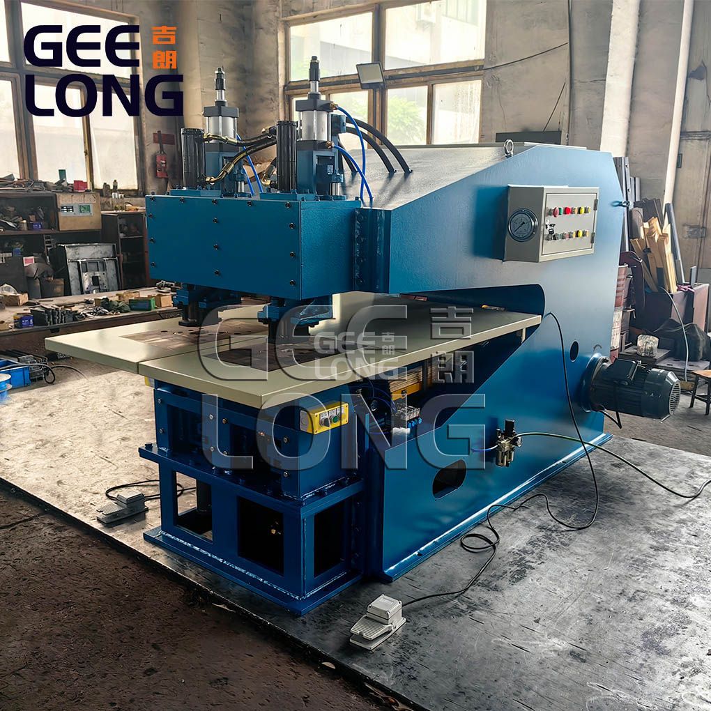 Two heads veneer patching machine