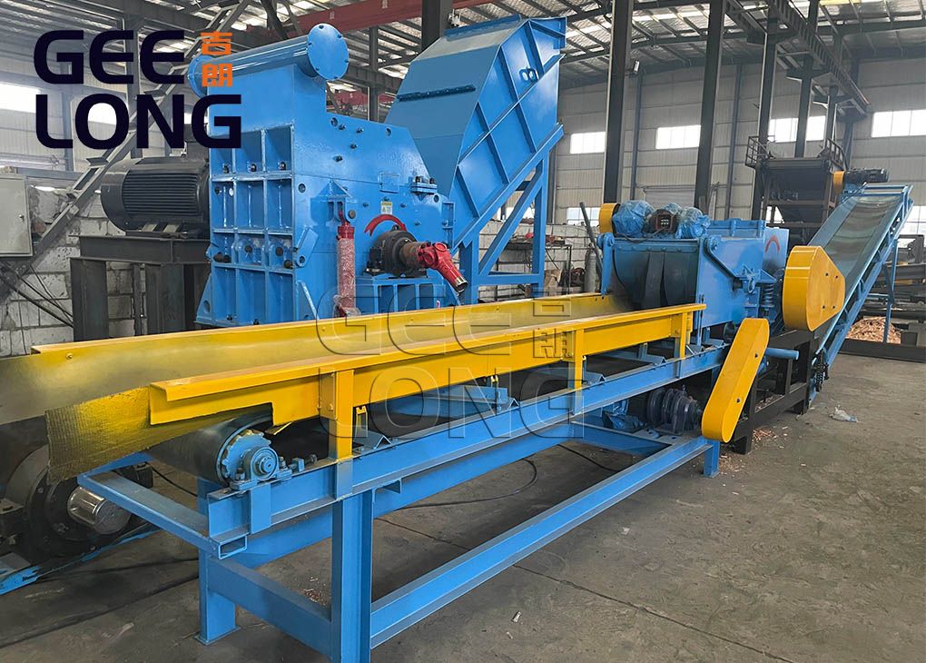 china geelong  1-2T per hour small capacity wood chips machine