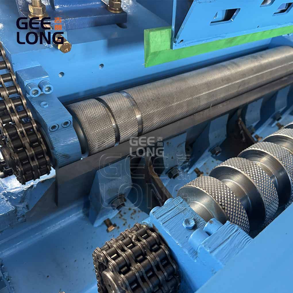 SMALL LOG veneer peeling line GEELONG